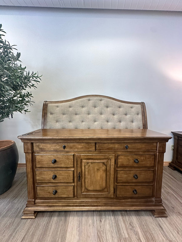 Kincaid Dresser